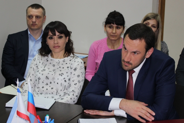 В первом полугодии 2017 все регистраторы Госкомрегистра сдадут экзамен на профпригодность — Александр Спиридонов - «Госкомрегистр»