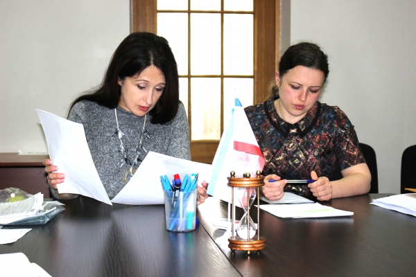 Руководство Госкомрегистра и представители государственного банка РНКБ обсудили вопросы оформления залоговой недвижимости - «Госкомрегистр»