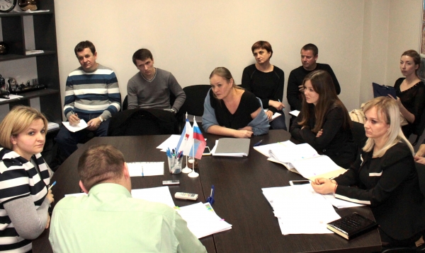 Специалисты Госкомрегистра разъяснили кадастровым инженерам «Крым БТИ» порядок применения новых требований законодательства - «Госкомрегистр»