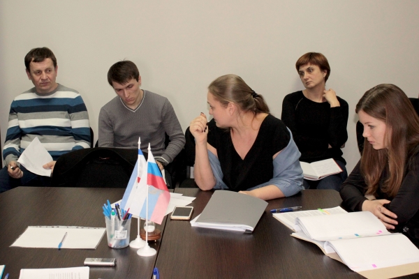 Специалисты Госкомрегистра разъяснили кадастровым инженерам «Крым БТИ» порядок применения новых требований законодательства - «Госкомрегистр»