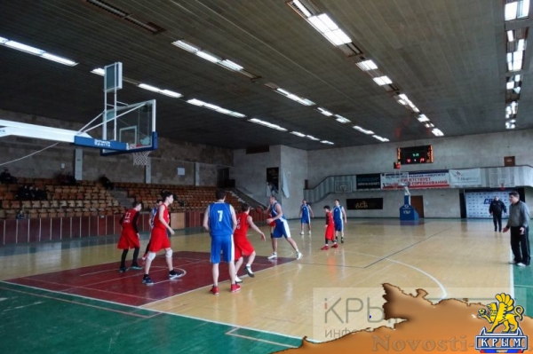 Одна команда осталась без поражений в мужском баскетбольном чемпионате Крыма (ФОТО) - «Спорт Крыма»