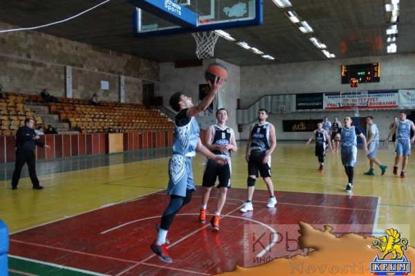 Одна команда осталась без поражений в мужском баскетбольном чемпионате Крыма (ФОТО) - «Спорт Крыма»