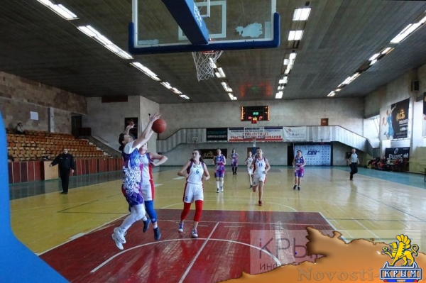 Лидеры женского баскетбольного чемпионата Крыма одержали победы в седьмом туре (ФОТО) - «Спорт Крыма»