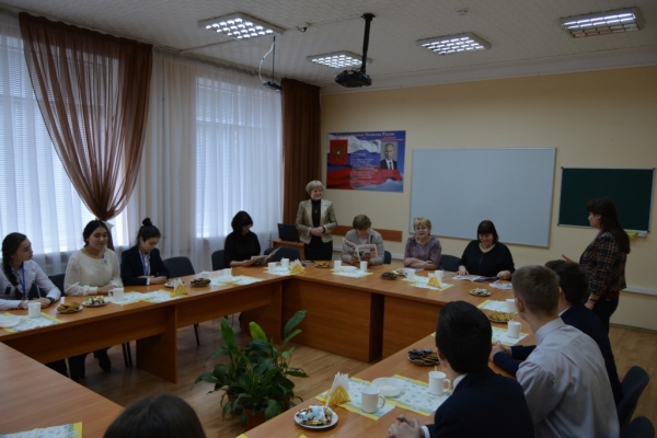 Крымский омбудсмен посетила гимназию-интернат для одарённых детей - «Правам человека»