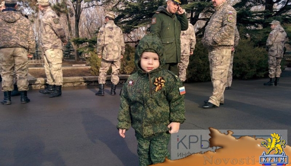 Симферополь празднует День защитника Отечества (ФОТО, ВИДЕО) - «Экономика Крыма»