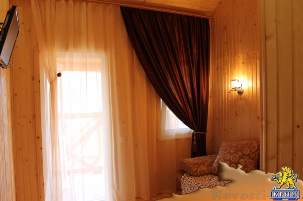 Отдых в Судаке. Номер2-х местный в деревянном мини- отеле Отдых в Крыму 2017 - жильё в Крыму без посредников - «Отдых в Судаке»