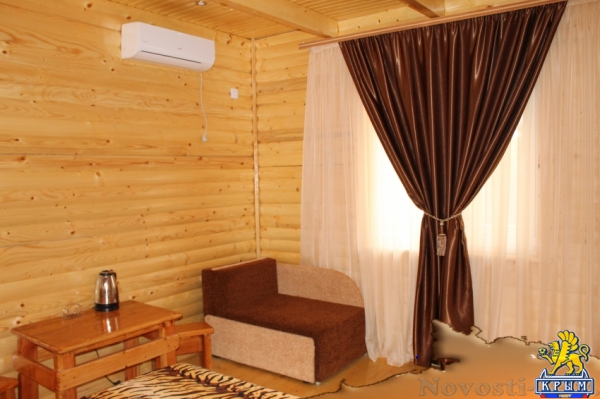 Отдых в Судаке. Номер"Семейный" двухкомнатный в деревянном мини-отеле у моря, Судак Отдых в Крыму 2017 - жильё в Крыму без посредников - «Отдых в Судаке»