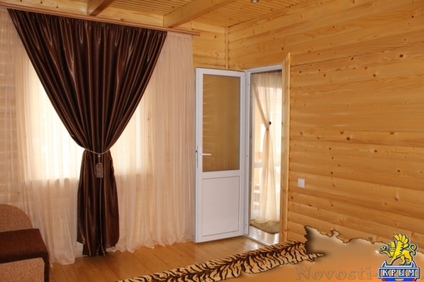 Отдых в Судаке. Номер"Семейный" двухкомнатный в деревянном мини-отеле у моря, Судак Отдых в Крыму 2017 - жильё в Крыму без посредников - «Отдых в Судаке»