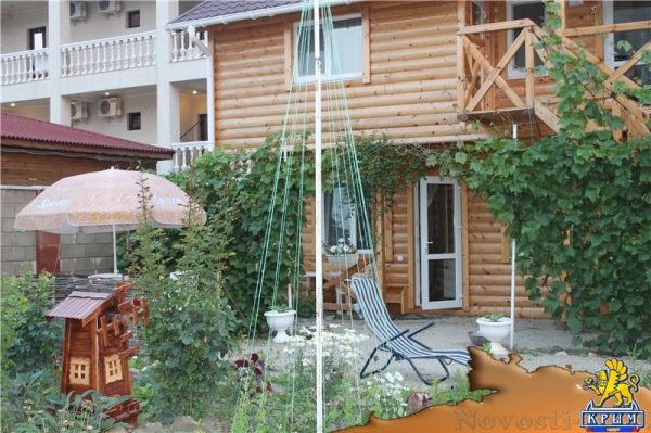 Отдых в Судаке. 3-х местный номер "Стандарт" в деревянном мини- отеле у моря, Судак Отдых в Крыму 2017 - жильё в Крыму без посредников - «Отдых в Судаке»