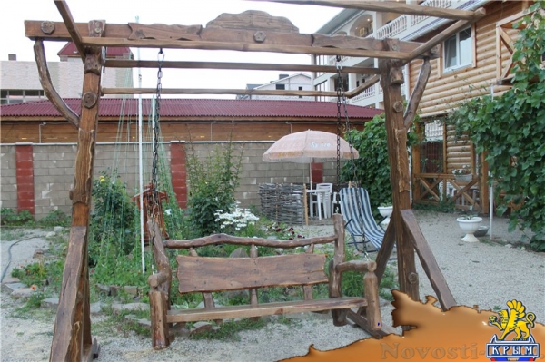 Отдых в Судаке. 4-х местный номер "Улучшенный" в деревянном мини-отеле у моря, Судак Отдых в Крыму 2017 - жильё в Крыму без посредников - «Отдых в Судаке»