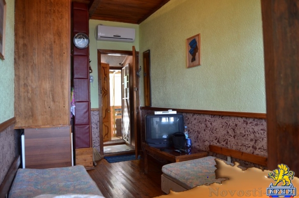 Отдых в Ялте. На Самом берегу моря в Ялте.Эллинг до 4 человек.Свой пляж Отдых в Крыму 2017 - жильё в Крыму без посредников - «Отдых в Ялте» Отдых в Ялте. На Самом берегу моря в Ялте.Эллинг до 4 человек.Свой пляж Отдых в Крыму 2017 - жильё в Крыму без посредников - «Отдых в Ялте»