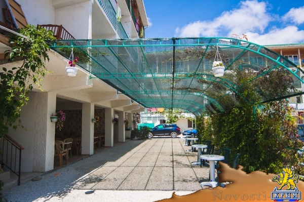 Отдых в Судаке. Раатлан Отдых в Крыму 2017 - жильё в Крыму без посредников - «Отдых в Крыму»