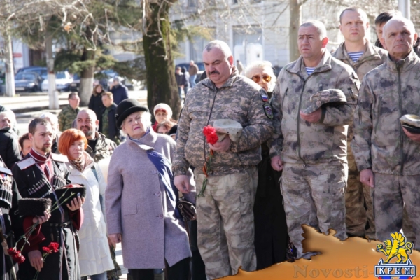 В центре Симферополя почтили память погибших в столкновениях в феврале 2014 года (ФОТО) - «Симферополь»