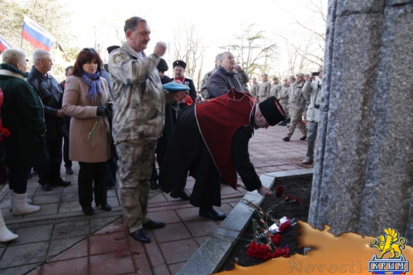 В центре Симферополя почтили память погибших в столкновениях в феврале 2014 года (ФОТО) - «Симферополь»