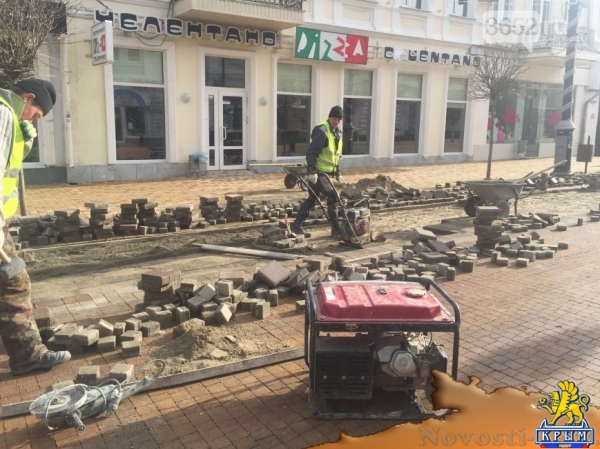 Плитка в центре Симферополя вновь «сползла» и местами рассыпалась (ФОТОФАКТ) - «Симферополь» Плитка в центре Симферополя вновь «сползла» и местами рассыпалась (ФОТОФАКТ) - «Симферополь»