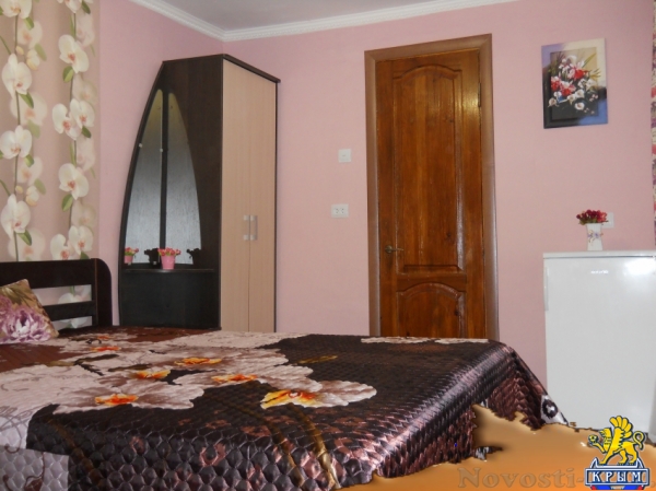 Отдых в Судаке. Сдается жилье в Судаке. Комфортабельные номера в гостевом доме "Зеленый берег" Отдых в Крыму 2017 - жильё в Крыму без посредников - «Отдых в Судаке»