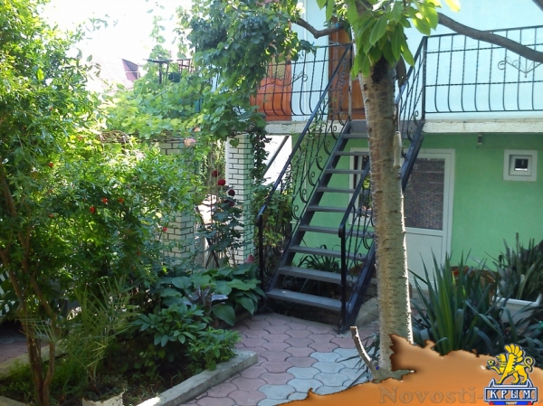 Отдых в Судаке. Сдается жилье в Судаке. Комфортабельные номера в гостевом доме "Зеленый берег" Отдых в Крыму 2017 - жильё в Крыму без посредников - «Отдых в Судаке»