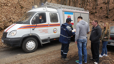 Спасатели «КРЫМ-СПАС» осуществляют патрулирование горно-лесной зоны Республики - «МЧС»