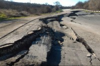 В Севастополе автомобилисты начали сами латать ямы на дорогах - «Новости Крыма»