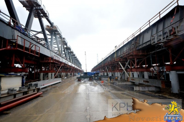 Строители продолжают подготовку к монтажу арок судоходных пролётов Крымского моста (ФОТОРЕПОРТАЖ) - «Политика Крыма»