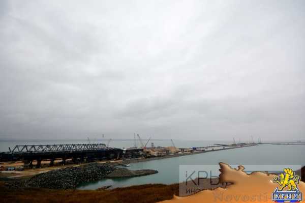 Строители продолжают подготовку к монтажу арок судоходных пролётов Крымского моста (ФОТОРЕПОРТАЖ) - «Политика Крыма»