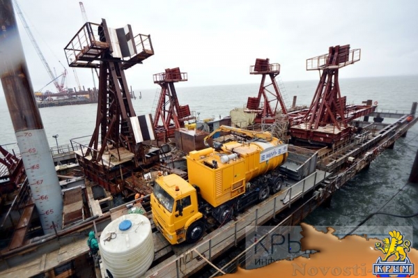 Строители продолжают подготовку к монтажу арок судоходных пролётов Крымского моста (ФОТОРЕПОРТАЖ) - «Политика Крыма»