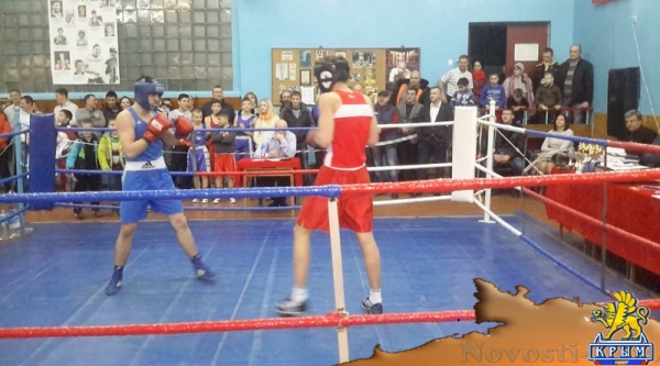 Керченские спортсмены боксировали в память о сотрудниках спецподразделений - «Керчь» Керченские спортсмены боксировали в память о сотрудниках спецподразделений - «Керчь»