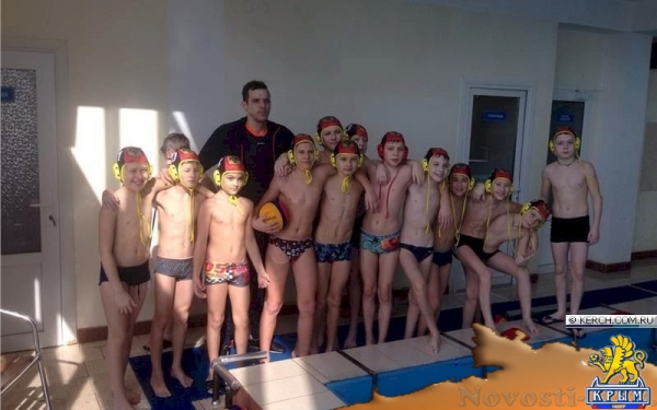 Керченские ватерполисты победили на турнире, посвящённом Дню защитника Отечества (ФОТО) - «Спорт Крыма»