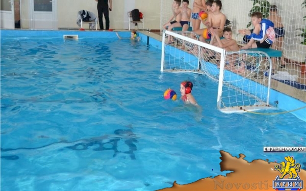 Керченские ватерполисты победили на турнире, посвящённом Дню защитника Отечества (ФОТО) - «Спорт Крыма»