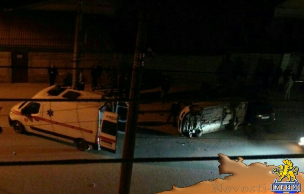Легковушка перевернулась после ДТП на ул. Русская Симферополя (ФОТО, обновлено) - «Симферополь» Легковушка перевернулась после ДТП на ул. Русская Симферополя (ФОТО, обновлено) - «Симферополь»