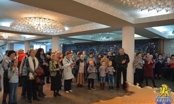 В Севастополе открылась выставка «Песни Балаклавы»  - «Культура»