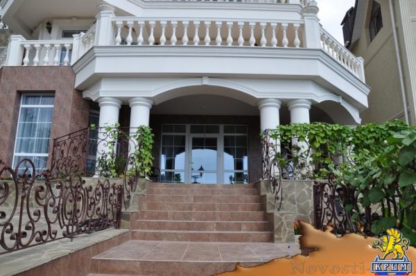 Отдых в Ялте. Отдых в комфортабельном мини-отеле на берегу Черного моря Отдых в Крыму 2017 - жильё в Крыму без посредников - «Отдых в Ялте» Отдых в Ялте. Отдых в комфортабельном мини-отеле на берегу Черного моря Отдых в Крыму 2017 - жильё в Крыму без посредников - «Отдых в Ялте»