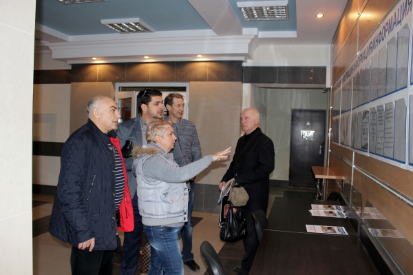 Представители Общественного совета при Госкомрегистре осмотрели новые помещения центрального аппарата ведомства и пообщались с трудовым коллективом - «Госкомрегистр»