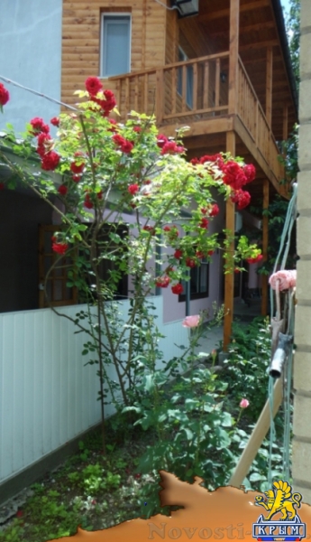 Отдых в Феодосии. Гостевой дом в центре Феодосии Отдых в Крыму 2017 - жильё в Крыму без посредников - «Отдых в Феодосии»