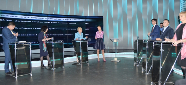 Уполномоченный по правам ребенка в Республике Крым приняла участие в программе "Всё как есть" на Первом Крымском канале - «Правам ребёнка» Уполномоченный по правам ребенка в Республике Крым приняла участие в программе "Всё как есть" на Первом Крымском канале - «Правам ребёнка»