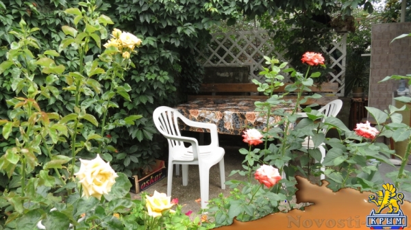 Отдых-эконом в Судаке. Коттедж "Людмила". Отдых в Судаке. Отдых в Крыму 2017 - жильё в Крыму без посредников - «Отдых в Судаке»
