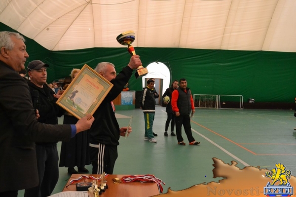 В Керченском спорткомплексе женские команды поборолись за кубок по мини-футболу - «Керчь»