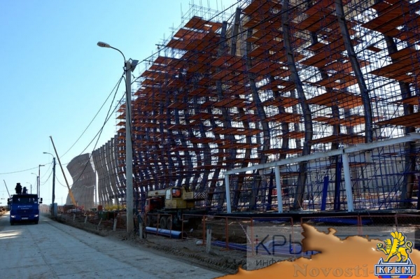 Строители завершили монтаж металлоконструкций главного фасада нового терминала аэропорта Симферополь (ФОТОРЕПОРТАЖ) - «Экономика Крыма»