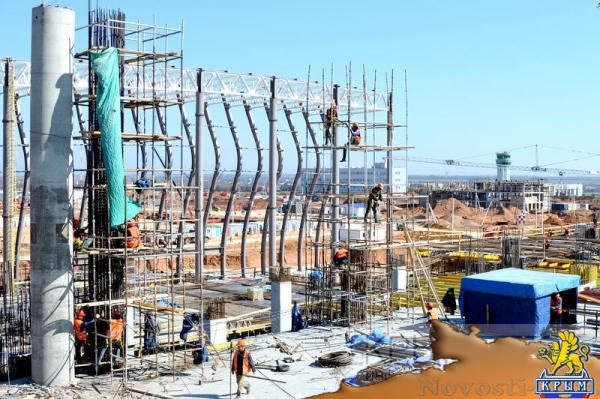 Строители завершили монтаж металлоконструкций главного фасада нового терминала аэропорта Симферополь (ФОТОРЕПОРТАЖ) - «Экономика Крыма»