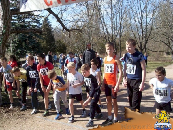 Призёры республиканских соревнований по легкоатлетическому кроссу определены в Симферополе (ФОТО) - «Спорт Крыма»