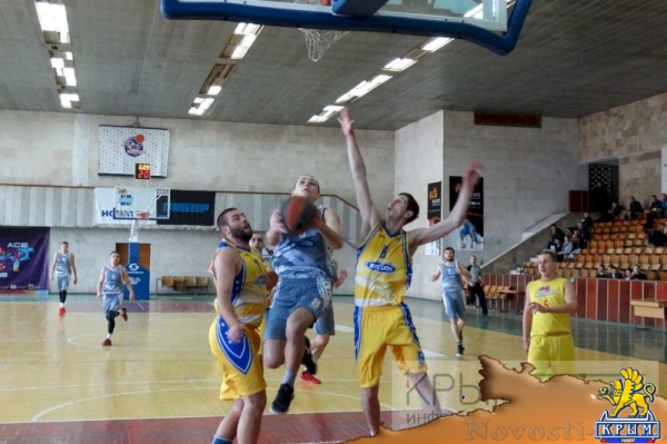 Ялтинская «Волна» стала единоличным лидером мужского баскетбольного чемпионата Крыма (ФОТО) - «Спорт Крыма»