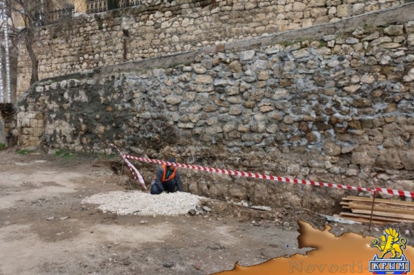 Аварийный участок подпорной стены в Балаклаве привели в порядок (ФОТОФАКТ) - «Симферополь»