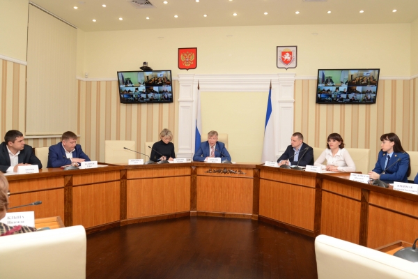 Эффективное распоряжение земельными ресурсами невозможно без проведения муниципального земельного контроля — первый зампредседателя Госкомрегистра - «Госкомрегистр»