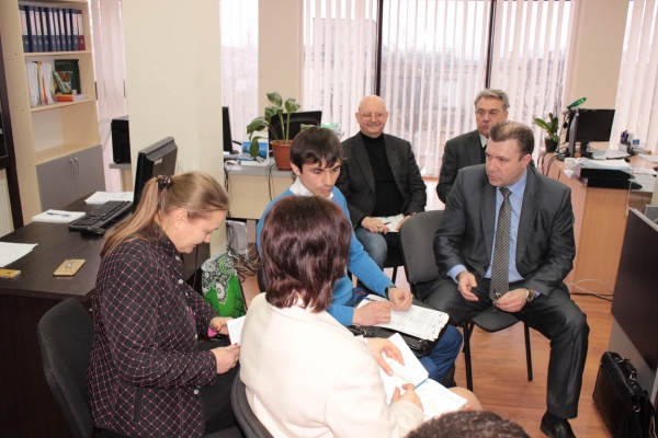 Госкомрегистр оказывает содействие в оформлении порядка 5 000 объектов недвижимости ФГУП «Крымская железная дорога» - «Госкомрегистр»