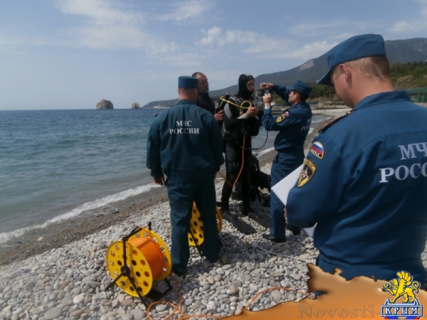 Что "прячут" крымские пляжи: водолазы МЧС начали чистить морское дно и рассказали о первых находках (ФОТО) - «Симферополь» Что "прячут" крымские пляжи: водолазы МЧС начали чистить морское дно и рассказали о первых находках (ФОТО) - «Симферополь»