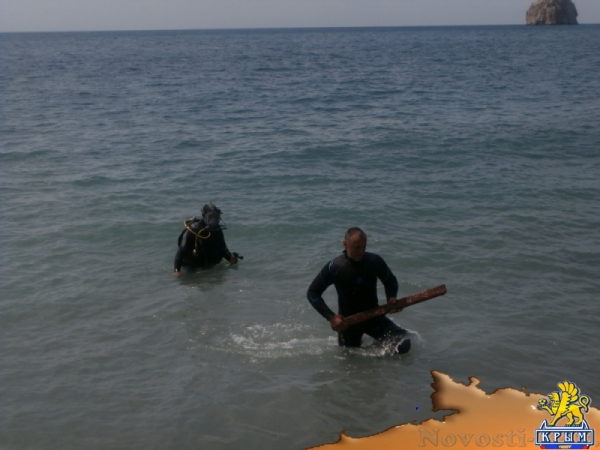 Что "прячут" крымские пляжи: водолазы МЧС начали чистить морское дно и рассказали о первых находках (ФОТО) - «Симферополь» Что "прячут" крымские пляжи: водолазы МЧС начали чистить морское дно и рассказали о первых находках (ФОТО) - «Симферополь»