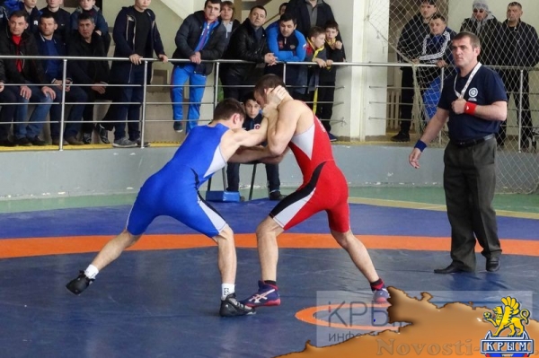 Аксёнов открыл Всероссийский турнир по спортивной борьбе в Симферополе (ФОТО) - «Политика Крыма»