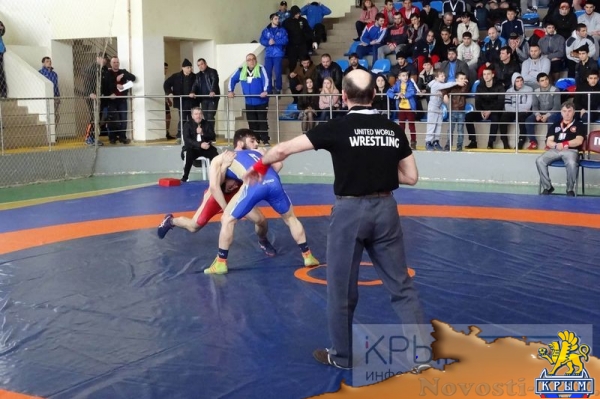Аксёнов открыл Всероссийский турнир по спортивной борьбе в Симферополе (ФОТО) - «Политика Крыма»