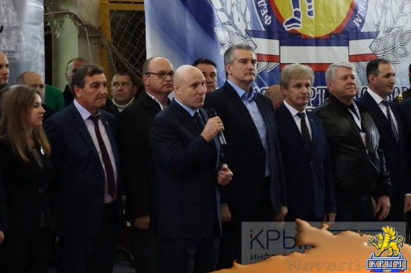 Аксёнов открыл Всероссийский турнир по спортивной борьбе в Симферополе (ФОТО) - «Политика Крыма»