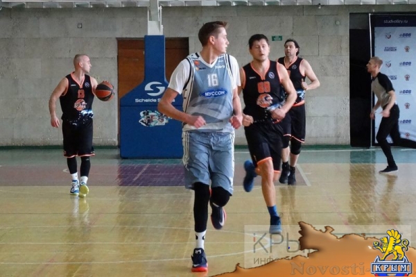 Команда КФУ последней потерпела первое поражение в нынешнем мужском баскетбольном чемпионате Крыма (ФОТО) - «Политика Крыма»